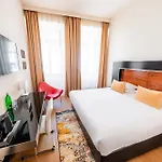 Hotel Grand Majestic 4*