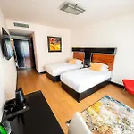 Grand Majestic 4*