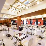 Hotel Grand Majestic 4*