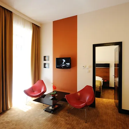 Grand Majestic 4*