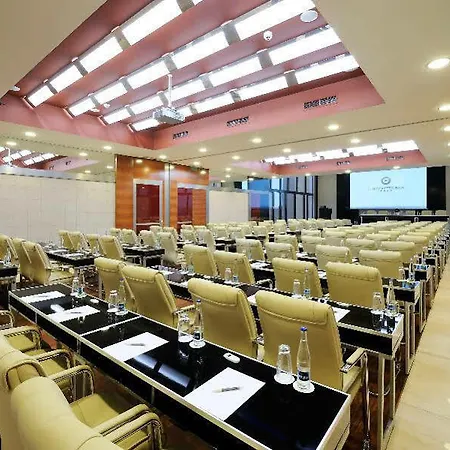 Hotel Grand Majestic