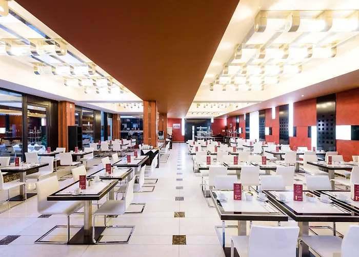 酒店 Grand Majestic 4*