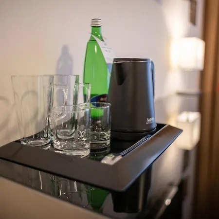 Hotel Grand Majestic 4*