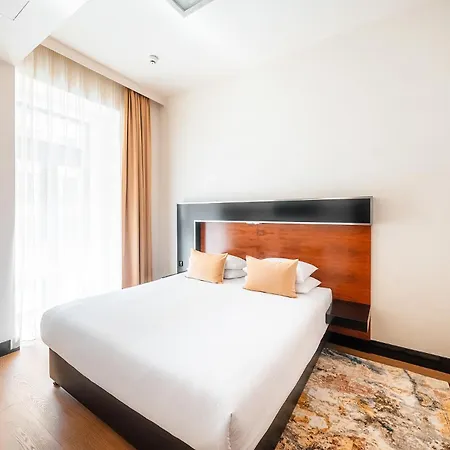 Hotel Grand Majestic