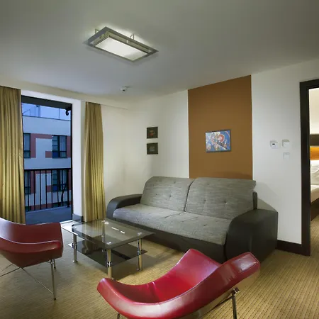 Hotel Grand Majestic 4*