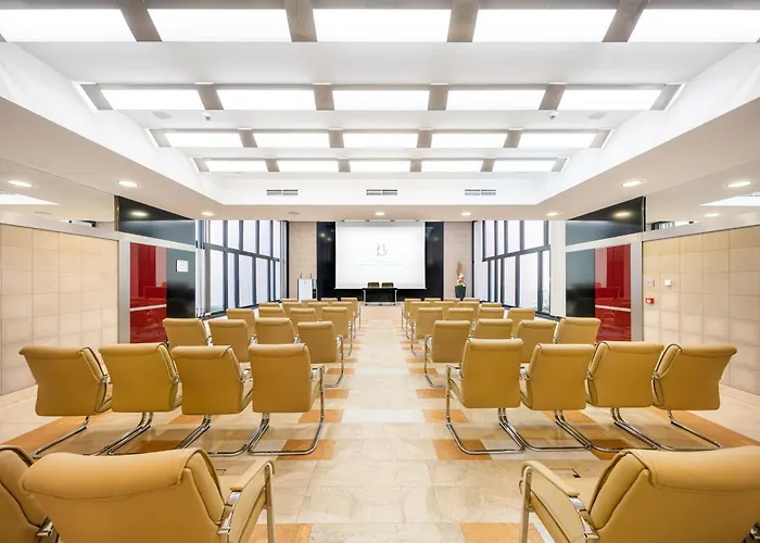 Grand Majestic Hotel 4*