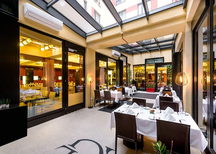 Hotel Grand Majestic 4*