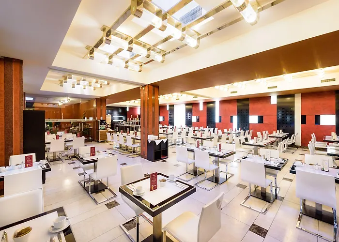Hotell Grand Majestic 4*