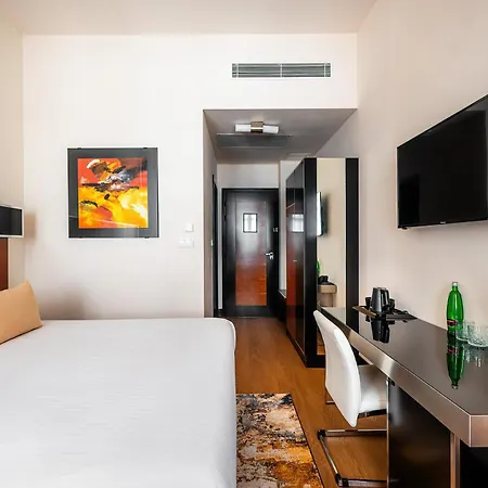 Grand Majestic 4*