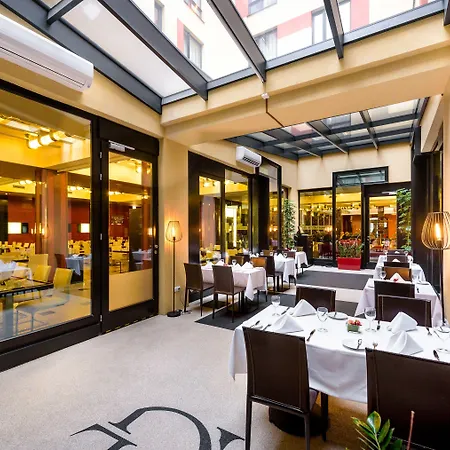 酒店 Grand Majestic 4*