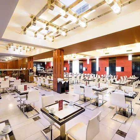 酒店 Grand Majestic 4*