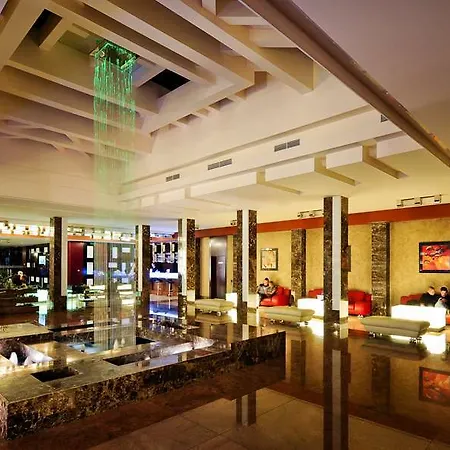 Grand Majestic Hotel
